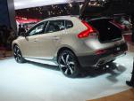 Volvo V40 Cross Country price Volvo V40 Cross Country price 2010