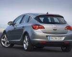 Opel Astra J Hatchback review Opel Astra J Hatchback review 2010