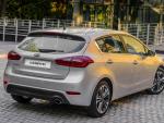 KIA Cerato Hatchback review KIA Cerato Hatchback review wagon